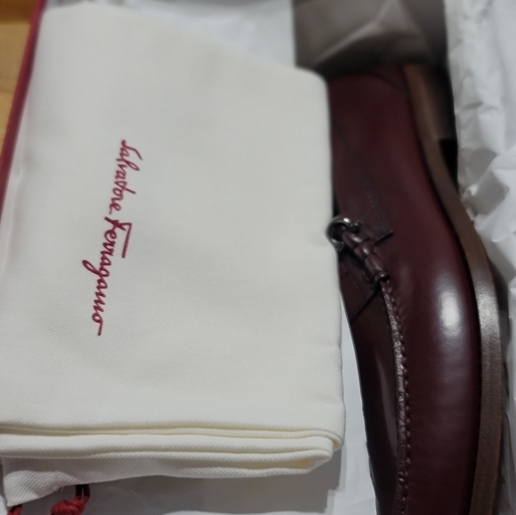 Shoes - Picture 9 of 11